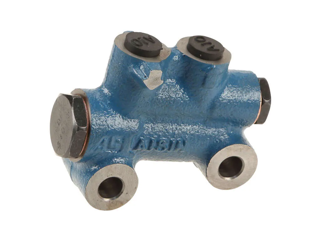 2004-2006 Toyota Tundra Brake Proportioning Valve (Genuine)