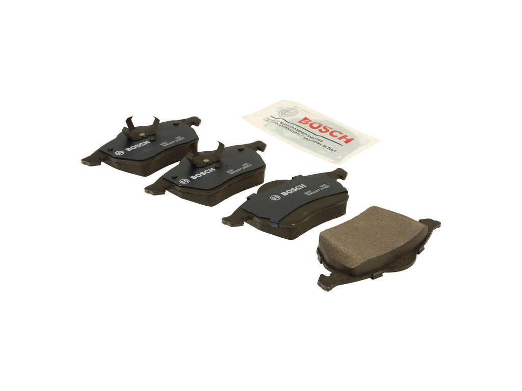 1996-2005 Volkswagen Jetta Disc Brake Pad Set - Front (Bosch)