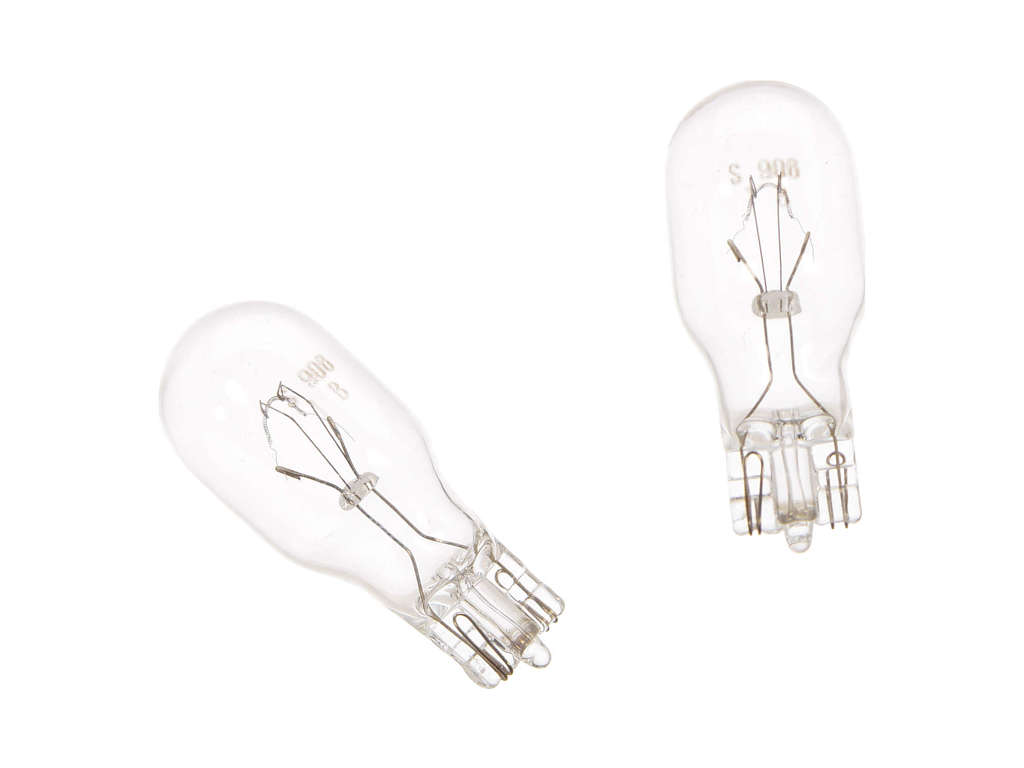 2003-2005 Lincoln Aviator Side Mirror Signal Light Bulb (Osram/Sylvania)