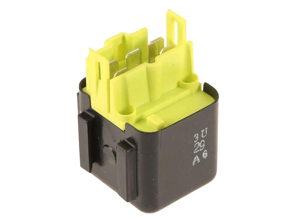 1983-1986 Toyota Camry Circuit Opening Relay (Denso)