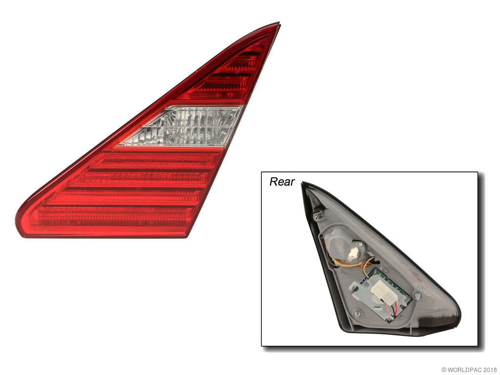 2004-2006 Lexus LS430 Tail Light Assembly - Right Inner (Genuine)