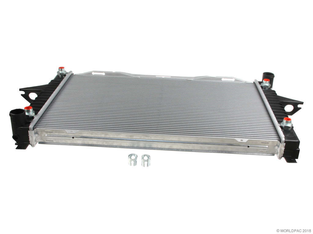 1998 Volvo V70 Radiator (Nissens)