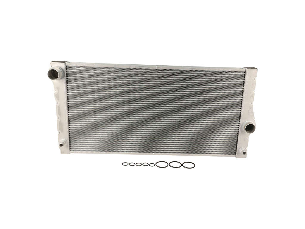 2011-2016 BMW 535i xDrive Radiator -  or Center (Nissens)
