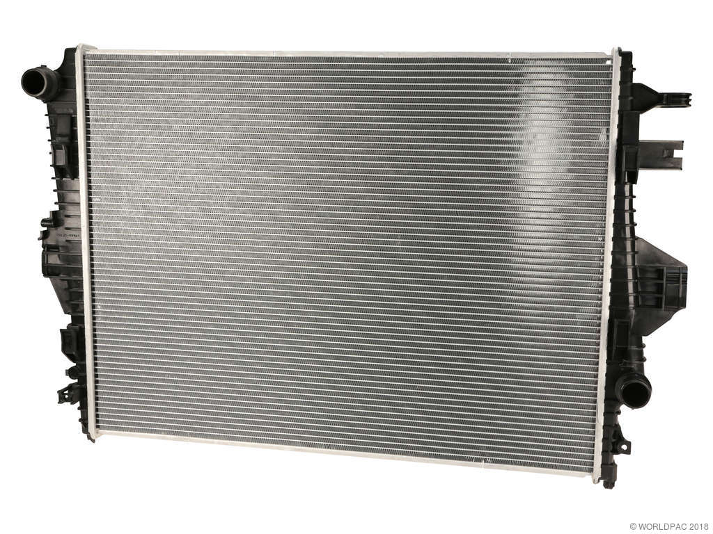 2011-2018 Porsche Cayenne Radiator -  or Center (Nissens)