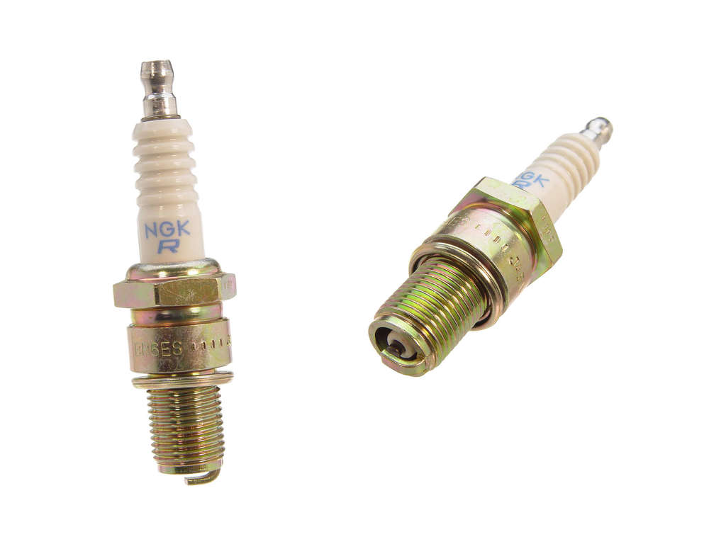 1973-1974 Nissan 610 Spark Plug (NGK)