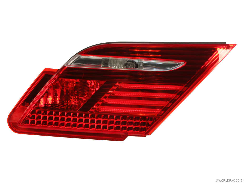 2006-2008 BMW 750i Tail Light Assembly - Right (ULO)