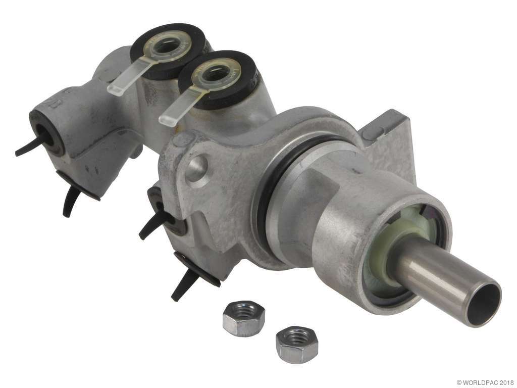 2001-2002 BMW M3 Brake Master Cylinder (TRW)