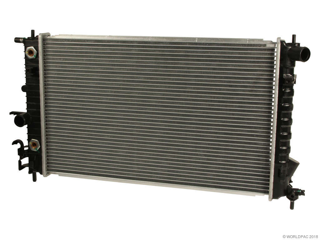 2007-2010 Pontiac G5 Radiator (CSF)