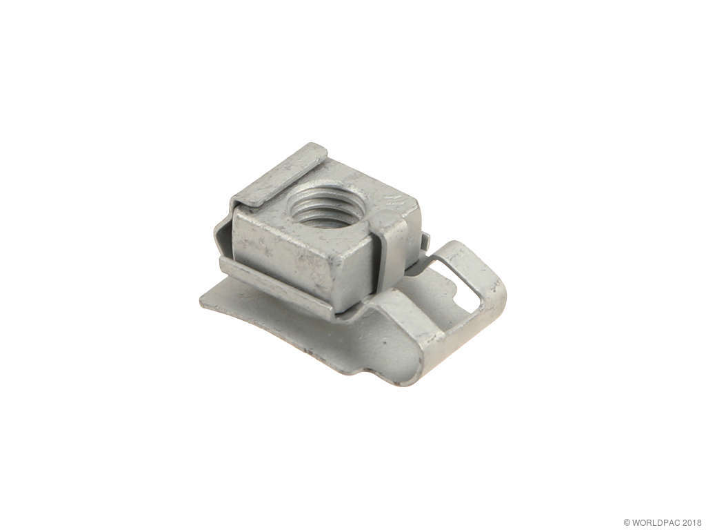 2004-2005 BMW 645Ci Nut (Genuine)