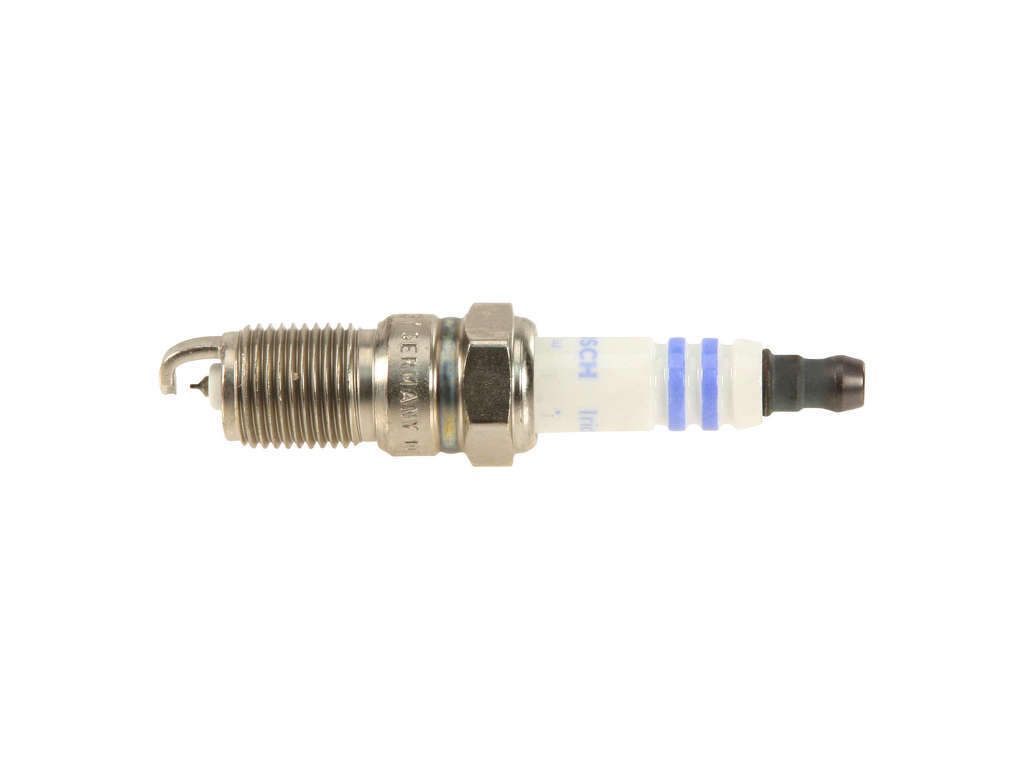 1999-2000 Cadillac Escalade Spark Plug (Bosch)