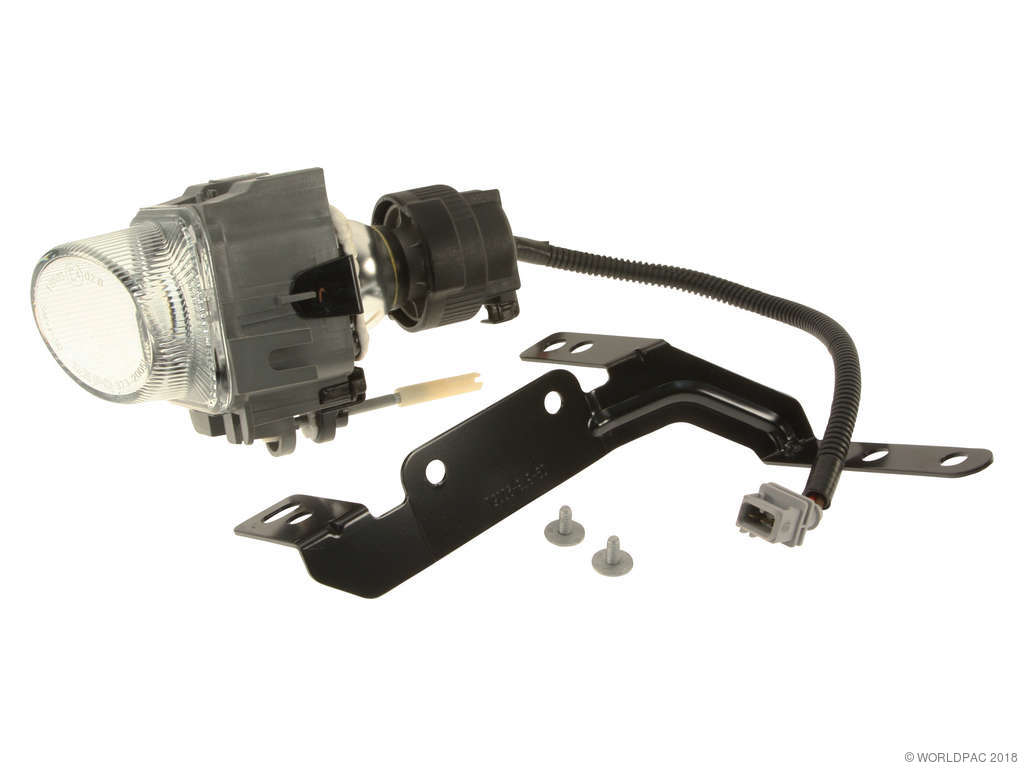 2004-2007 Volvo V70 Fog Light - Left (Professional Parts Sweden)