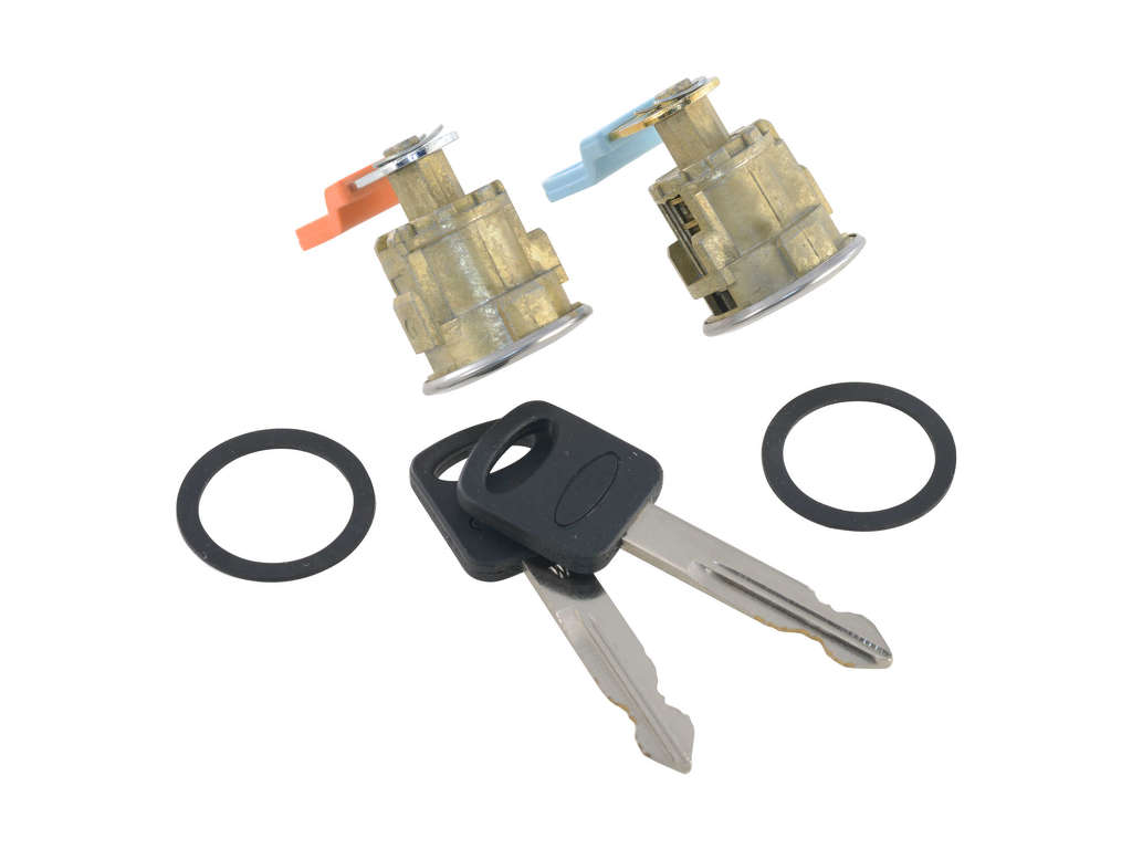 2000-2014 Lincoln Navigator Door Lock Cylinder - Front or Front Left (Autopart International)