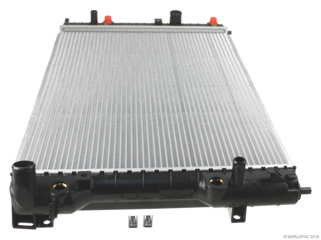 1997-2001 Cadillac Catera Radiator (Nissens)