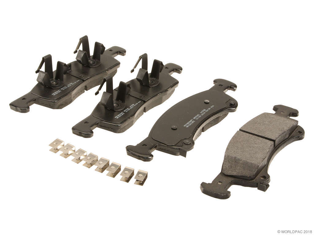 2003-2006 Lincoln Navigator Disc Brake Pad Set - Front (Motorcraft)