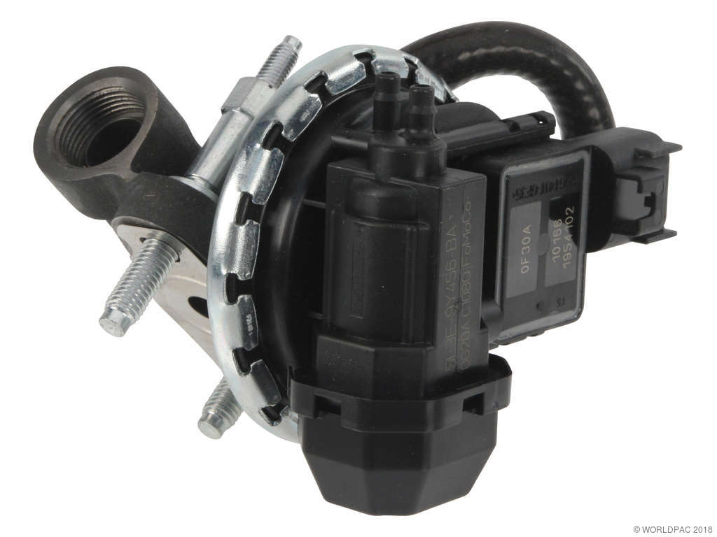 2005-2006 Ford E-150 Exhaust Gas Recirculation (EGR) Valve (Motorcraft)