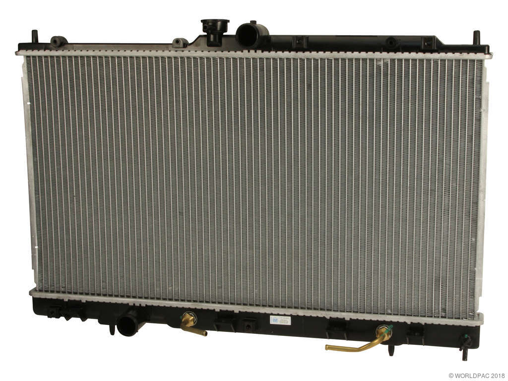 2004-2006 Mitsubishi Lancer Radiator (CSF)