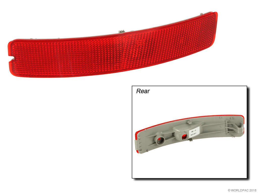 2003-2006 Volvo XC90 Marker Light Assembly - Rear Left (Genuine)