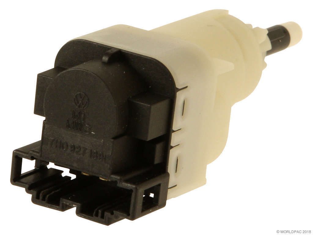 2002-2008 Audi A4 Cruise Control Clutch Switch (Vemo)