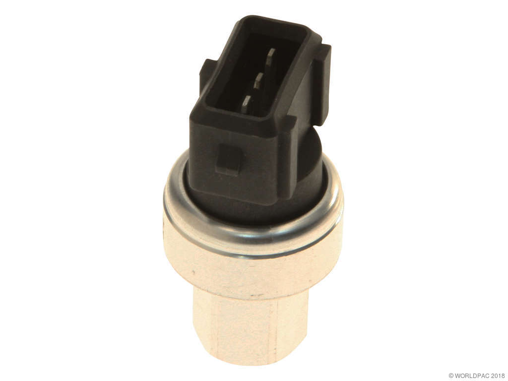 2004 Volvo S40 HVAC Pressure Switch (Santech/ Omega Envir. Tech.)