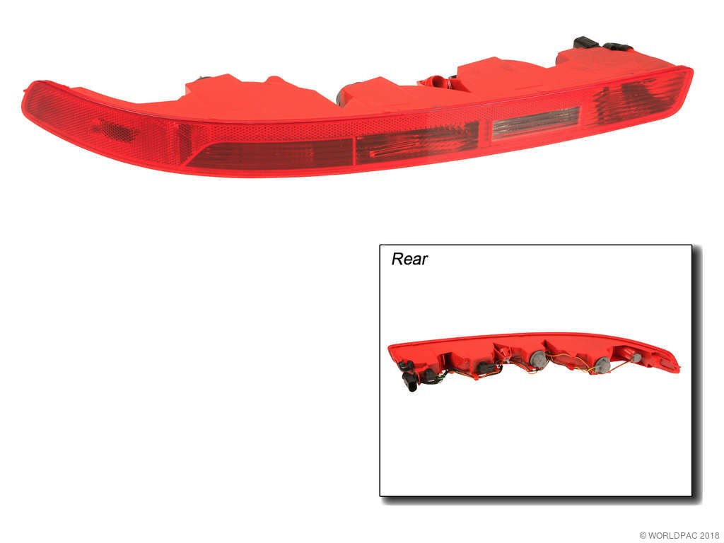 2007-2015 Audi Q7 Tail Light Assembly - Right Lower (Magneti Marelli)