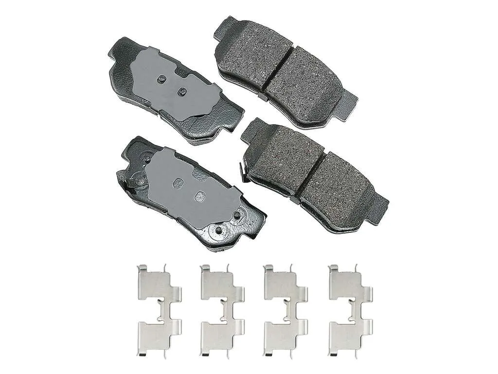 2001-2006 Hyundai Santa Fe Disc Brake Pad Set - Rear (Akebono)