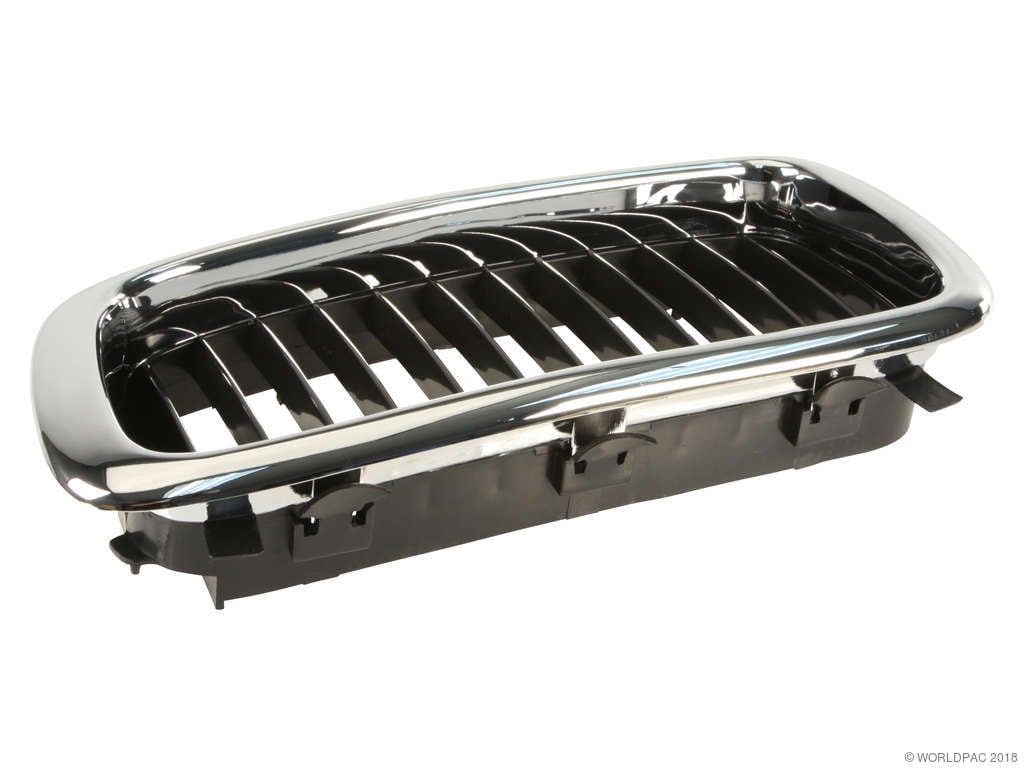 1995-1998 BMW 740i Grille - Left (APA/URO Parts)