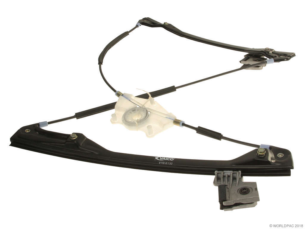 1999-2006 Volkswagen Golf Window Regulator - Front Right (Vaico)