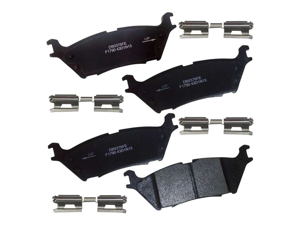 2018-2023 Lincoln Navigator Disc Brake Pad Set - Rear (CARQUEST)