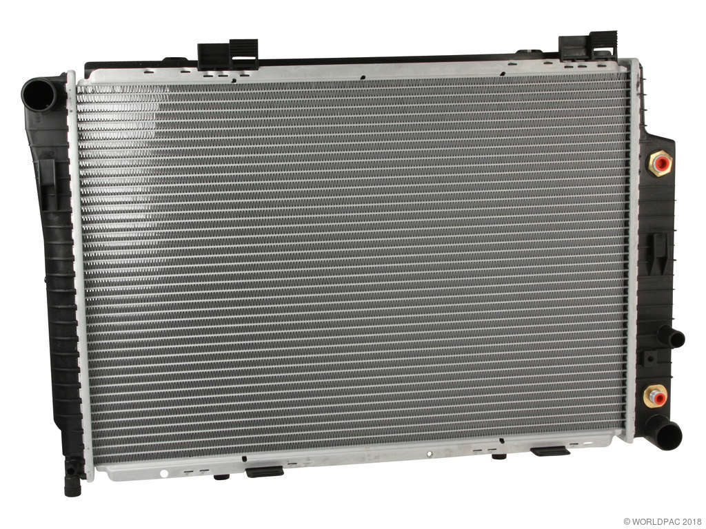 1998-2003 Mercedes-Benz CLK320 Radiator (Nissens)