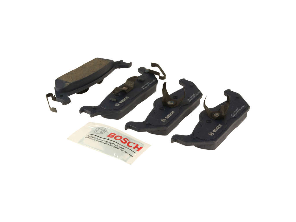 2006-2008 Lincoln Mark LT Disc Brake Pad Set - Rear (Bosch)