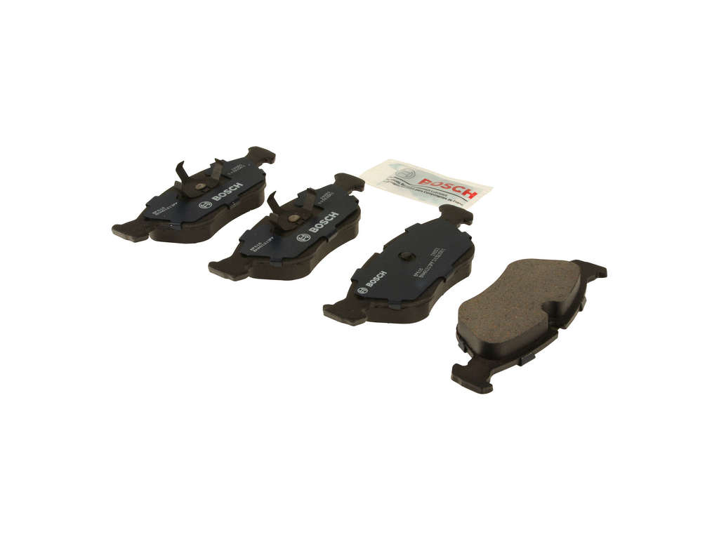 1998-2000 Volvo V70 Disc Brake Pad Set - Front (Bosch)