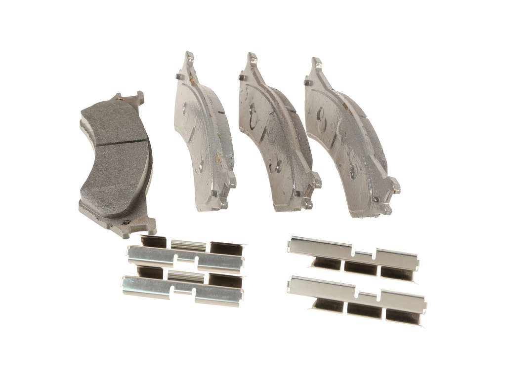 2003-2007 Ford E-250 Disc Brake Pad Set - Rear (Wagner Brake)