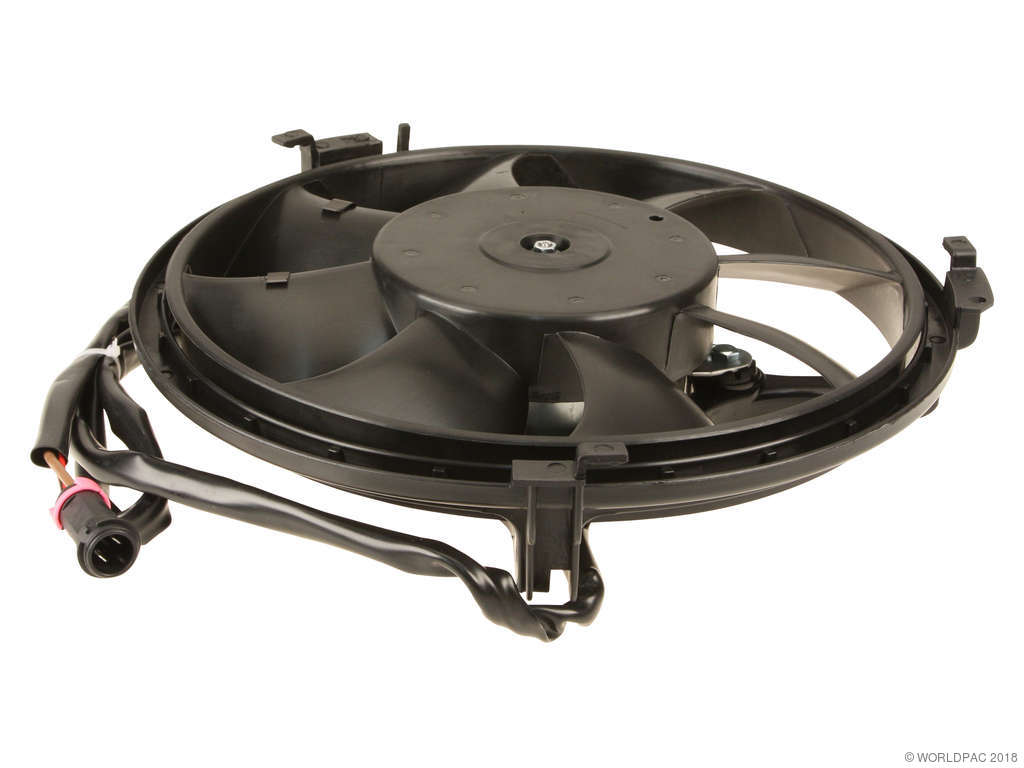 2001 Audi A4 Engine Cooling Fan Assembly (Nissens)