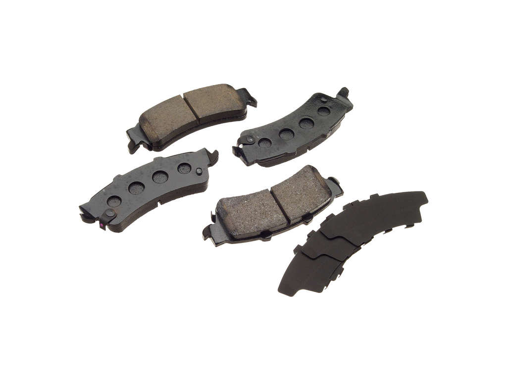 2003-2005 Chevrolet Astro Disc Brake Pad Set - Rear (Akebono)