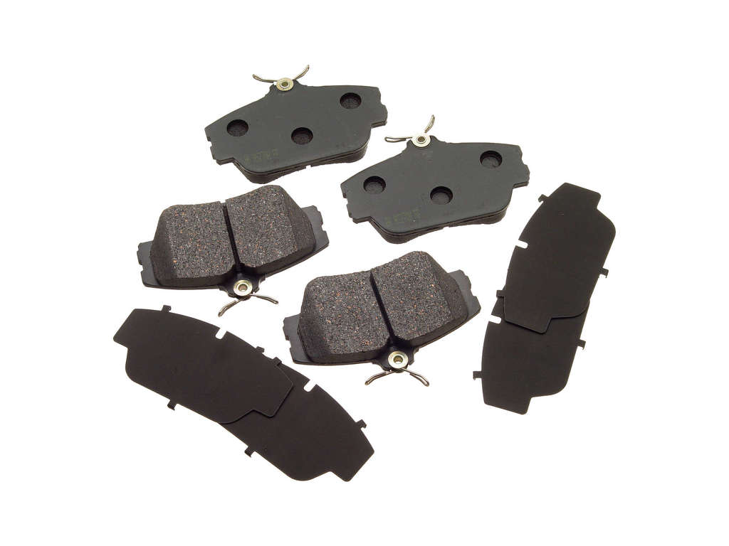 1995-2002 Lincoln Continental Disc Brake Pad Set - Front (Akebono)