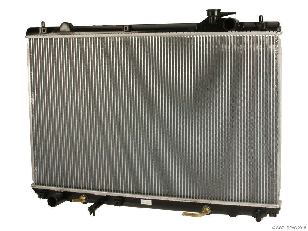 2004-2007 Toyota Highlander Radiator (CSF)