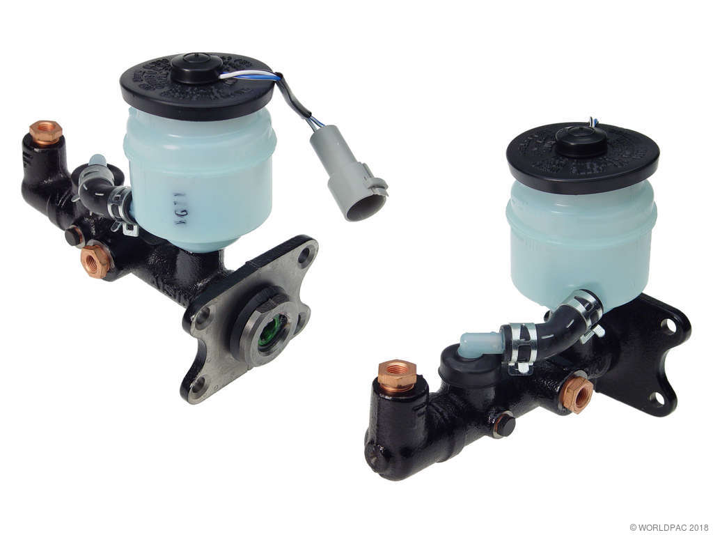 1984-1988 Toyota Pickup Brake Master Cylinder (Advics)