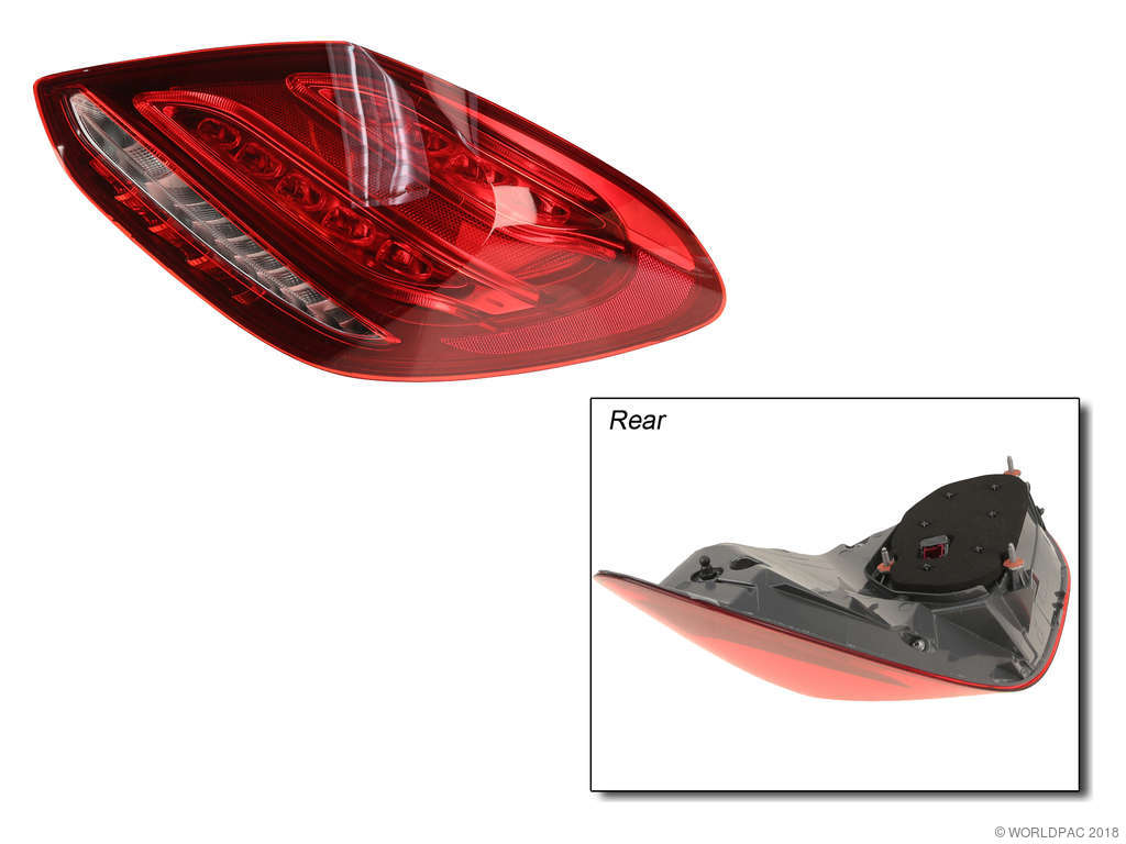 2015-2017 Mercedes-Benz C300 Tail Light Assembly - Right (ULO)