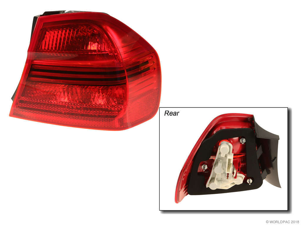 2007-2008 BMW 328i Tail Light Lens - Right (Magneti Marelli)