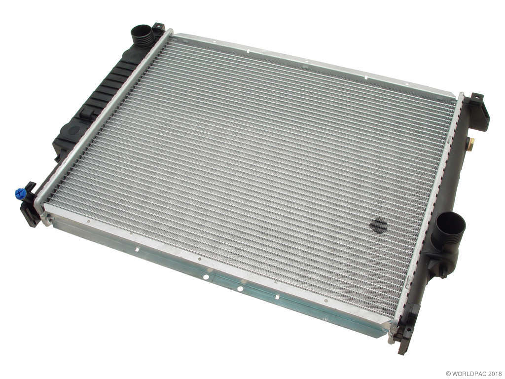 1998-1999 BMW 323i Radiator (Behr)