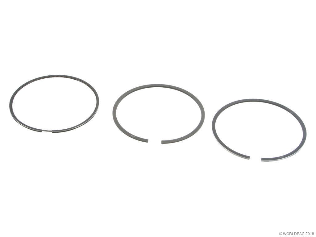 1997-2006 Audi A4 Engine Piston Ring Set (Goetze)