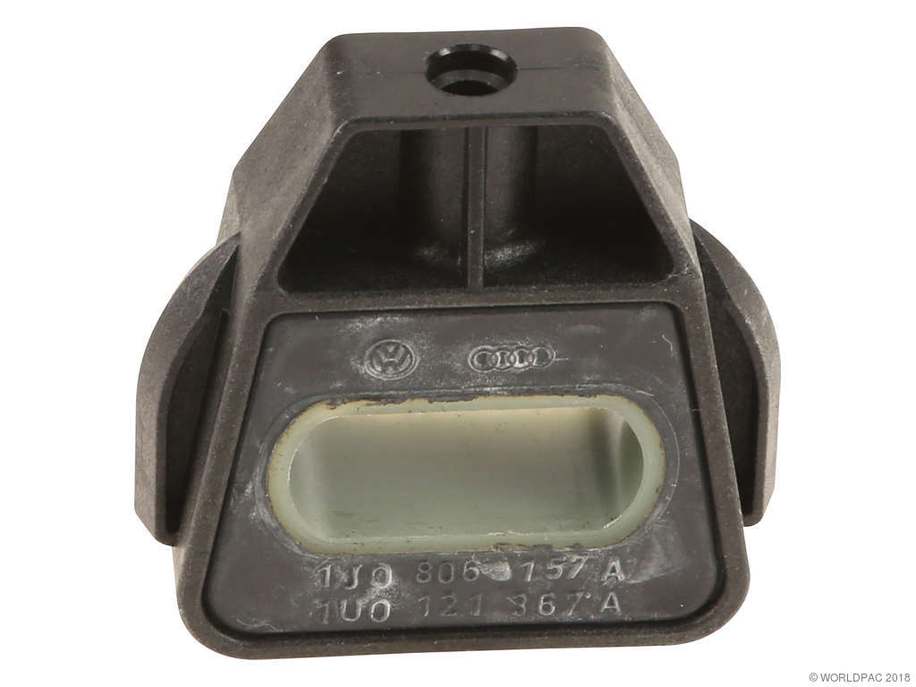 2000-2009 Audi TT Radiator Mount - Lower (CRP)