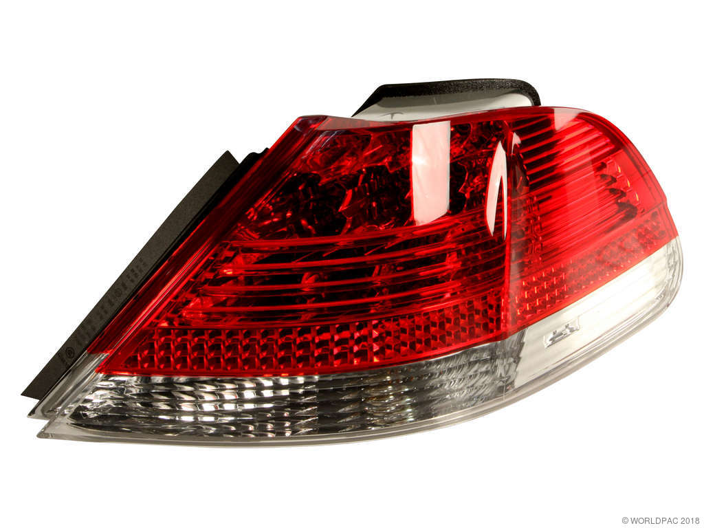 2006-2008 BMW 750i Tail Light Assembly - Right (ULO)