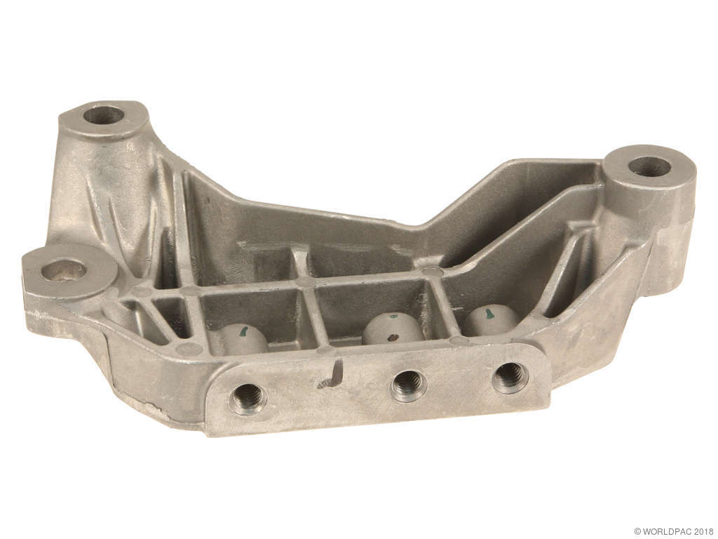 2010-2017 Chevrolet Equinox Engine Mount Bracket (Genuine)
