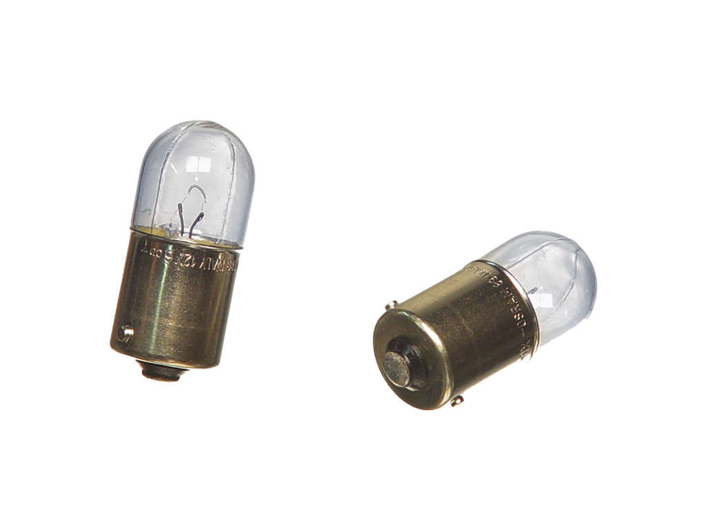 1986-1991 Mazda RX-7 Back Up Light Bulb (CARQUEST)
