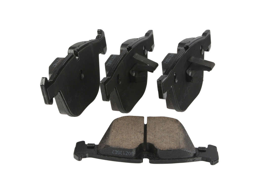 2004-2005 BMW 545i Disc Brake Pad Set - Rear (Akebono)
