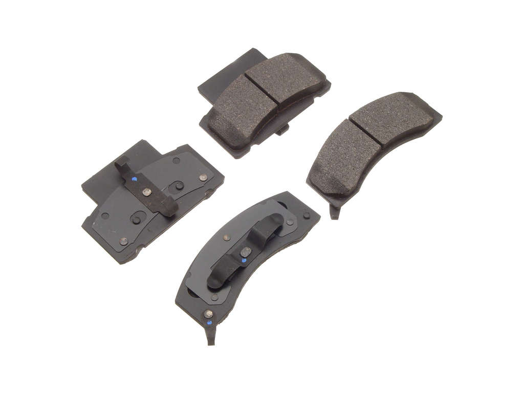 1996-2002 Chevrolet Express 3500 Disc Brake Pad Set - Front (Akebono)