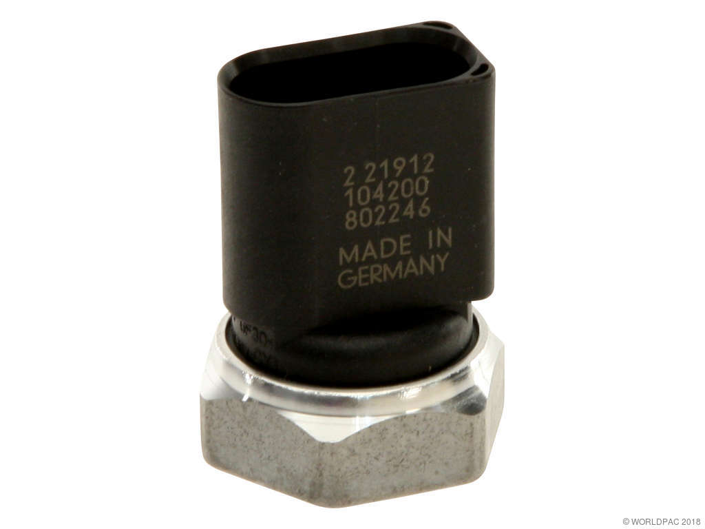 2002-2004 Audi A6 A/C Refrigerant Pressure Sensor (ACM)