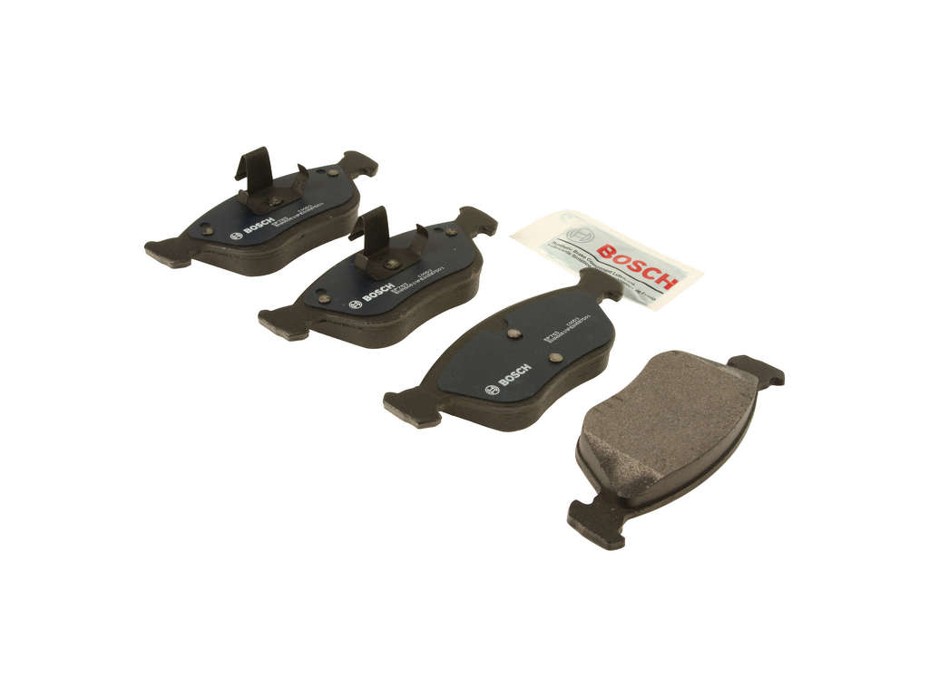 1998-2000 Volvo V70 Disc Brake Pad Set - Front (Bosch)