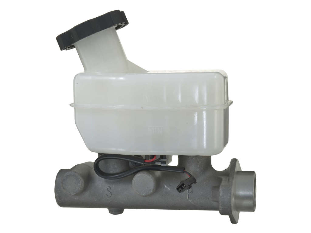 2002-2005 Kia Sedona Brake Master Cylinder (Autopart International)